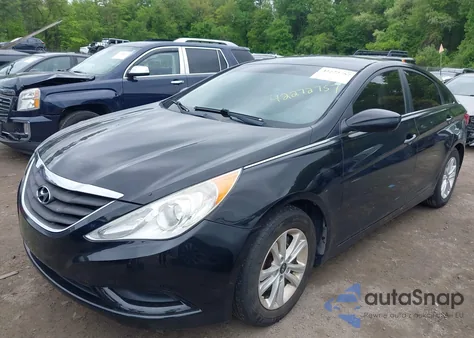 2013 Hyundai Sonata Gls z USA, uszkodzony, nr VIN 5NPEB4AC4DH635750